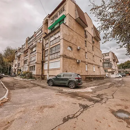 Apartment Center 2 Bedrooms Hajdeu *